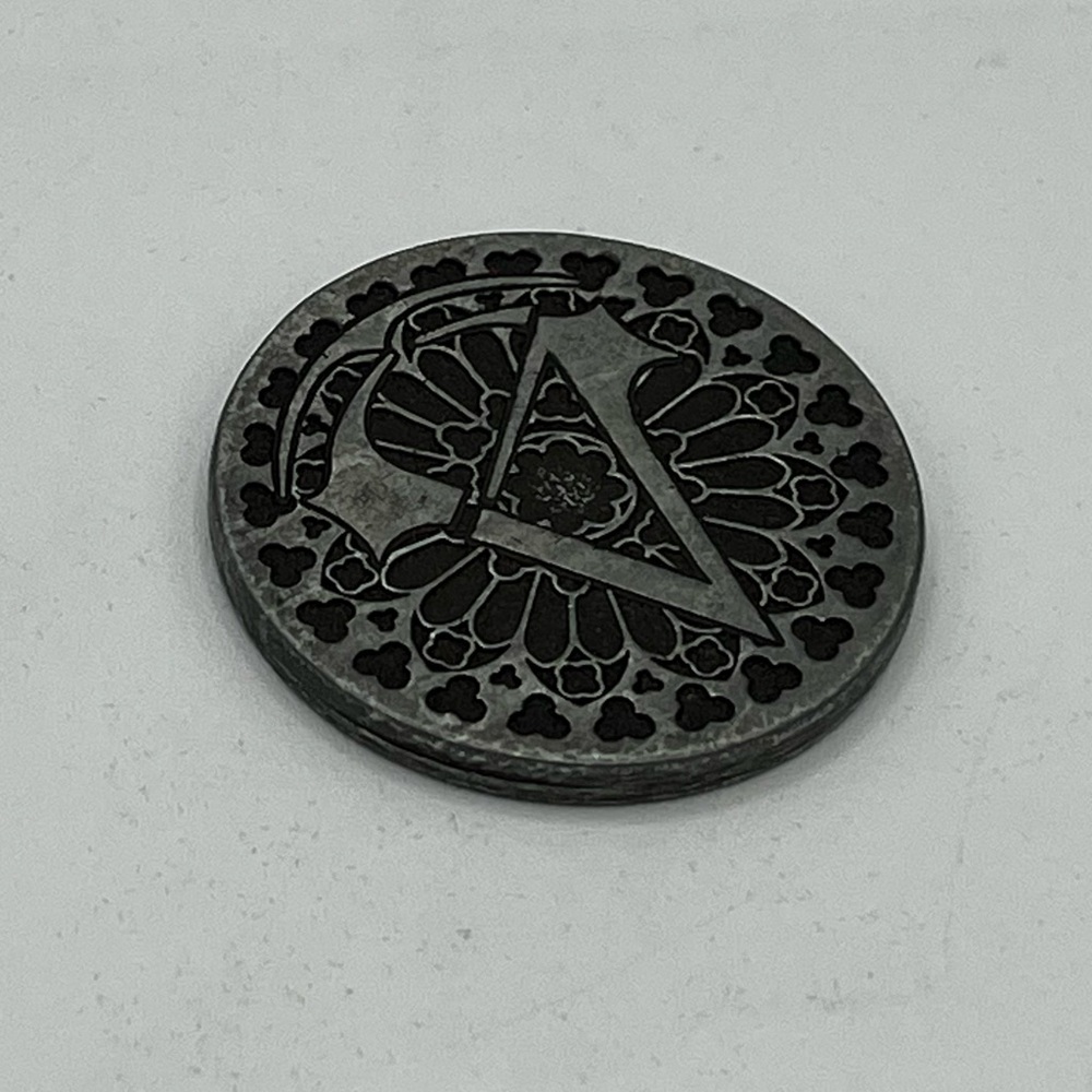 Assassin’s Creed Unity Coin - Picture 10 of 11